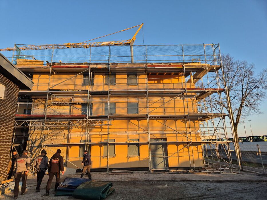 Umbau und Aufstockung Wohnhaus mit 6 Wohneinheiten